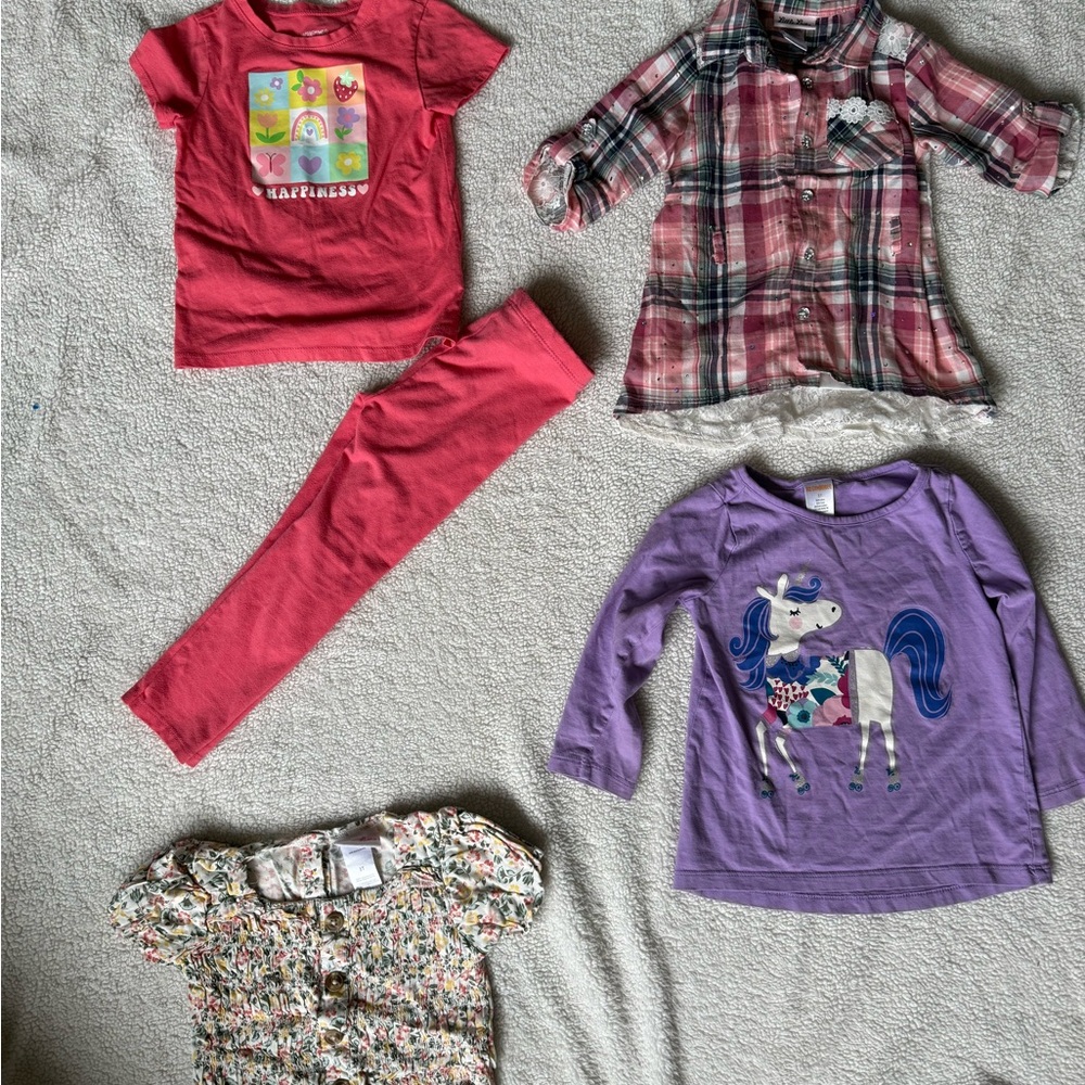 3t tops and 1 outfit.